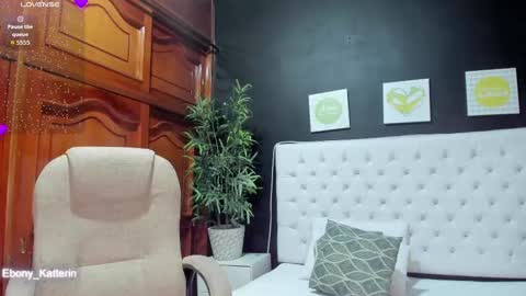 ebony_katterin online show from 09/28/25, 11:59