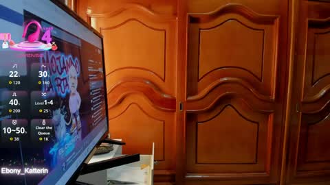 ebony_katterin online show from 05/27/26, 11:40