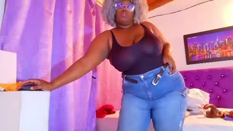 Snapshot of ebony_neighbormoans chatting on 06/24/26, 03:16 LINA online show from 06/24/26, 03:16