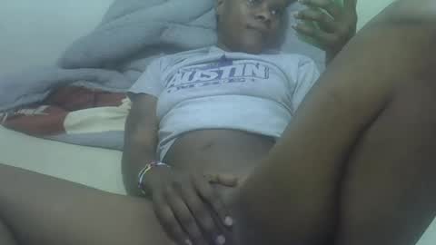 Snapshot of ebony_pearl59 chatting on 07/09/26, 07:56 ebony_pearl59 online show from 07/09/26, 07:56