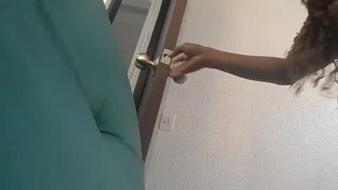 Snapshot of ebony_rizon chatting on 03/27/26, 03:12 ebony_rizon online show from 03/27/26, 03:12