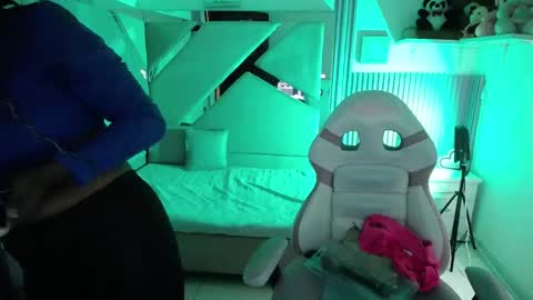 Snapshot of ebony_rizon chatting on 04/06/26, 01:01 ebony_rizon online show from 04/06/26, 01:01