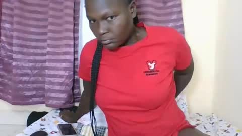 Snapshot of ebonyblack28 chatting on 10/05/25, 11:08 MELVINE online show from 10/05/25, 11:08