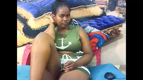 Snapshot of ebonybluediamond chatting on 05/13/26, 06:44 ebonybluediamond online show from 05/13/26, 06:44