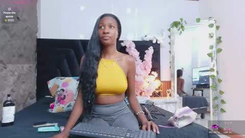 ebonycoworker online show from 05/25/26, 07:20