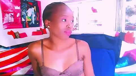 Snapshot of ebonycreamy69 chatting on 01/10/25, 12:36 Nova online show from 01/10/25, 12:36