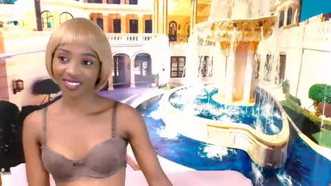 Snapshot of ebonycreamy69 chatting on 02/11/25, 07:16 Nova online show from 02/11/25, 07:16