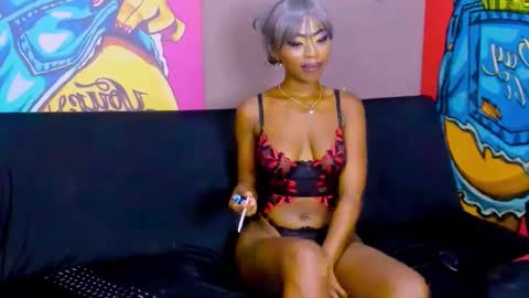 Snapshot of ebonydollx69 chatting on 01/06/25, 06:47 Pearl online show from 01/06/25, 06:47