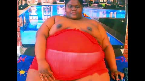 Snapshot of ebonyhotbuns4u2luv chatting on 07/15/26, 10:42 ebonyhotbuns4u2luv online show from 07/15/26, 10:42
