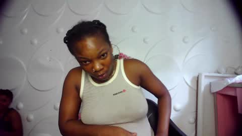 Snapshot of ebonykissxx chatting on 06/15/26, 10:39 ebonykissxx online show from 06/15/26, 10:39