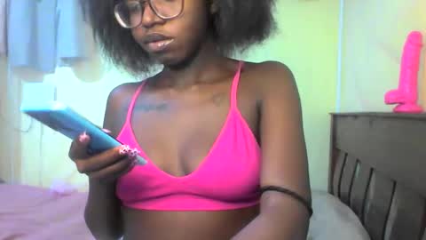 Ebonymuse2 online show from 05/16/26, 07:01