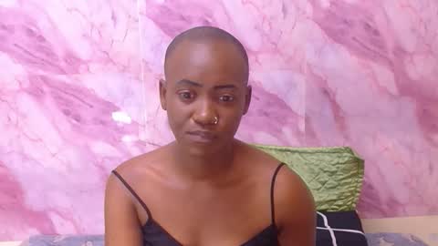 Snapshot of ebonyolive69 chatting on 09/09/25, 07:02 Cindy online show from 09/09/25, 07:02