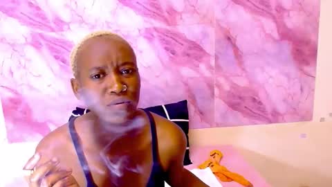 Snapshot of ebonyolive69 chatting on 10/17/25, 06:54 Cindy online show from 10/17/25, 06:54