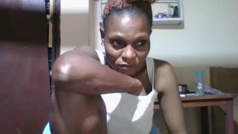 Snapshot of ebonyqueen4 chatting on 06/14/26, 06:37 JACKLINE online show from 06/14/26, 06:37