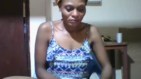 Snapshot of ebonyqueen4 chatting on 06/17/26, 01:08 JACKLINE online show from 06/17/26, 01:08