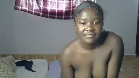 Snapshot of ebonyrapunzelle chatting on 06/15/26, 07:54 ebonyrapunzelle online show from 06/15/26, 07:54