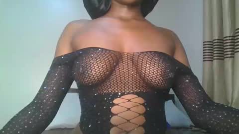ebonyslut09 online show from 05/18/26, 02:45
