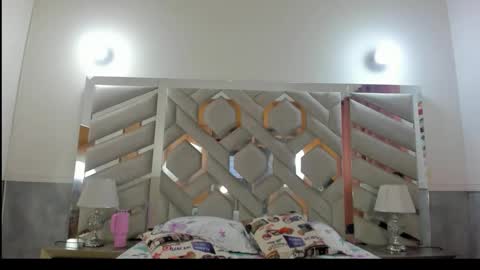 ebonysquirtcol online show from 12/22/25, 10:51