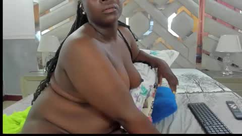 ebonysquirtcol online show from 01/09/26, 08:21