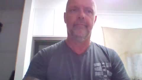 Snapshot of ec69101 chatting on 12/03/25, 08:23 ec69101 online show from 12/03/25, 08:23