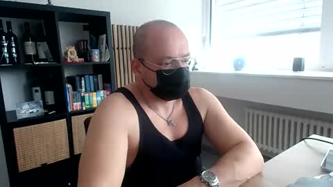 Snapshot of echoesethos chatting on 10/12/25, 01:54 Echo online show from 10/12/25, 01:54