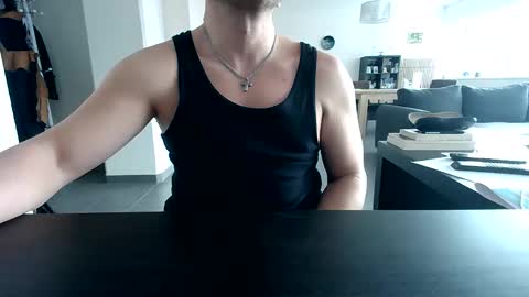 Snapshot of echoesethos chatting on 11/15/25, 01:40 Echo online show from 11/15/25, 01:40