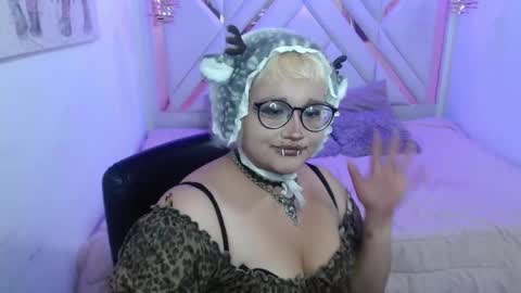 Snapshot of echypyon_tk chatting on 05/20/26, 03:02 Echypyon tk online show from 05/20/26, 03:02