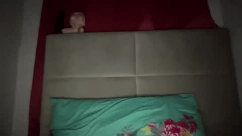 Snapshot of eclipse_doll_xl chatting on 09/20/25, 08:04 HELLO online show from 09/20/25, 08:04