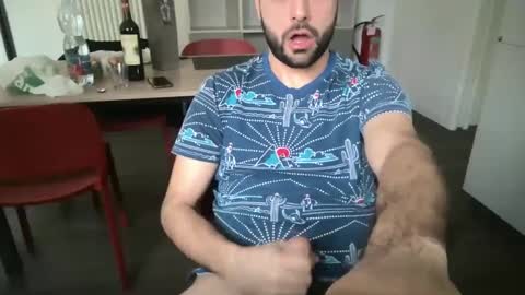 Snapshot of ector_prize chatting on 02/12/25, 02:10 ET87 online show from 02/12/25, 02:10