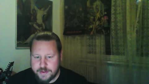 Snapshot of eda666 chatting on 10/25/25, 05:40 Edward online show from 10/25/25, 05:40