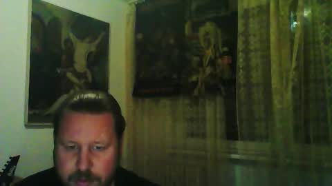 Snapshot of eda666 chatting on 11/03/25, 06:31 Edward online show from 11/03/25, 06:31