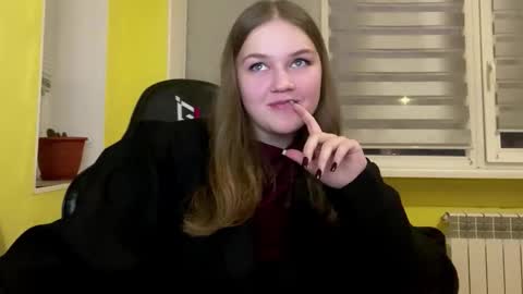 Mia online show from 02/20/26, 02:28