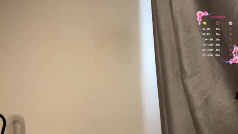 Mia online show from 04/05/26, 07:49