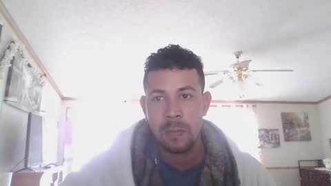 eddgarzay08 online show from 04/12/26, 06:57