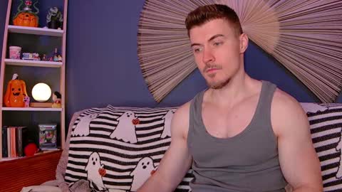 Snapshot of eddieds chatting on 10/27/25, 03:32 Eddie online show from 10/27/25, 03:32