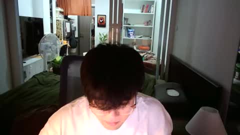 Snapshot of eddiethch chatting on 03/02/26, 04:47 eddi0304 online show from 03/02/26, 04:47