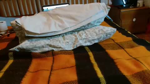 eddy_1968 online show from 12/31/24, 03:20