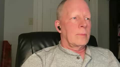 Eddy online show from 12/18/25, 02:39