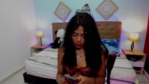 Snapshot of edelaine_rogers chatting on 11/12/25, 05:30 ede online show from 11/12/25, 05:30