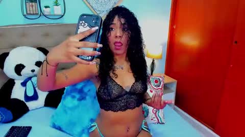 Snapshot of edelaine_rogers chatting on 02/12/26, 10:49 ede online show from 02/12/26, 10:49