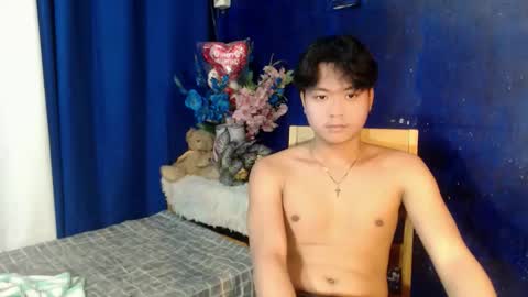 Snapshot of edelcum_xx chatting on 10/15/25, 02:55 edelcum_xx online show from 10/15/25, 02:55