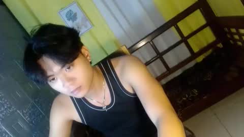 Snapshot of edelcum_xx chatting on 10/24/25, 11:06 edelcum_xx online show from 10/24/25, 11:06