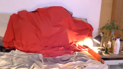 edelholz87 online show from 04/10/26, 01:27