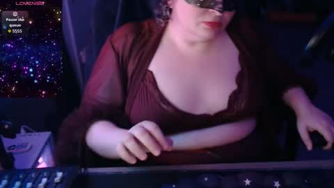 Snapshot of edenarcadia chatting on 02/24/26, 04:43 EdenArcadia online show from 02/24/26, 04:43