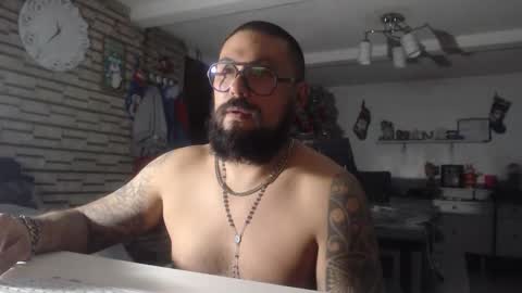 edgarram83 online show from 12/18/25, 05:35