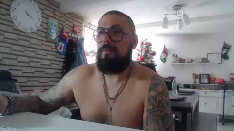 edgarram83 online show from 12/20/25, 04:25