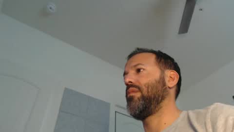 Snapshot of edge_masters chatting on 02/13/25, 08:03 EdgeM online show from 02/13/25, 08:03