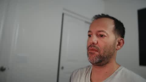 Snapshot of edge_masters chatting on 10/02/25, 02:35 EdgeM online show from 10/02/25, 02:35