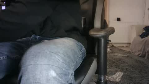 edged biker online show from 01/03/25, 06:35