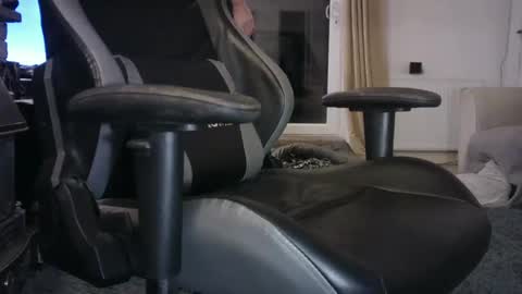 edged biker online show from 01/04/25, 08:16